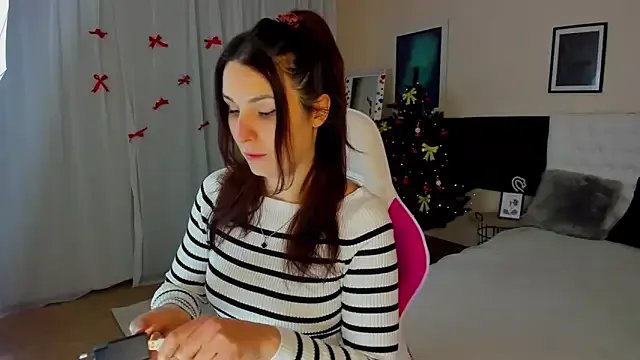 Try girls webcam shows. Sweet cute Free Performers.