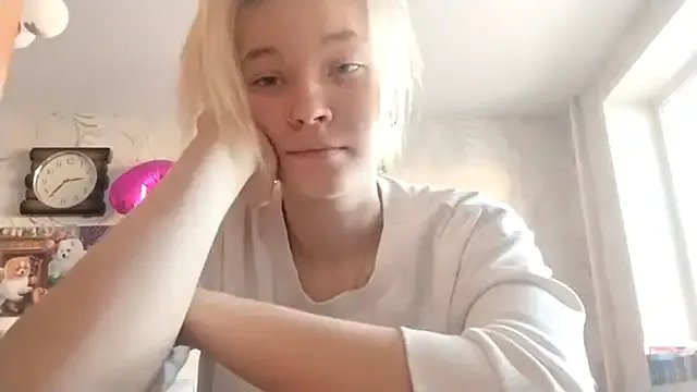 Try girls webcam shows. Sweet cute Free Performers.