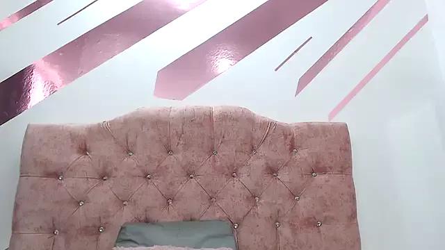 Kitten_Hot_ from StripChat