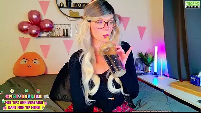 Try girls webcam shows. Sweet cute Free Performers.