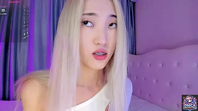 Try girls webcam shows. Sweet cute Free Performers.