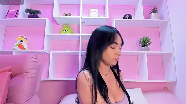 Freechat kittyMelvis on StripChat