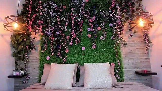 Freechat kittyMelvis on StripChat