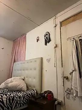 kittyprettybby from StripChat is Freechat