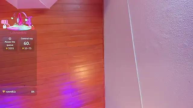 Kittyy_Bigboobs from StripChat is Freechat