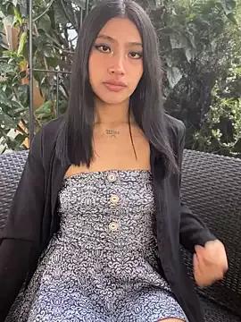 Try girls webcam shows. Sweet cute Free Performers.