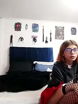KratosAfroditacs from StripChat is Freechat