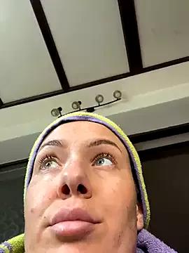 KrisKkiki from StripChat is Freechat