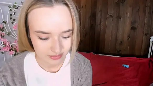 Try girls webcam shows. Sweet cute Free Performers.