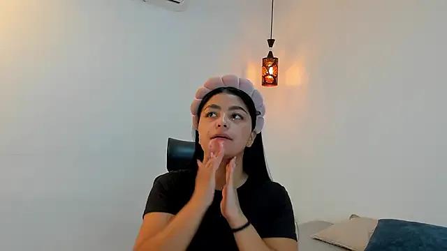 kylerose07 from StripChat is Freechat