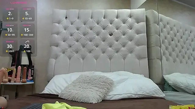 Freechat La_Crespa_x on StripChat