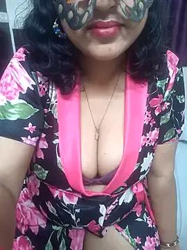 Laaly_Sona from StripChat is Freechat