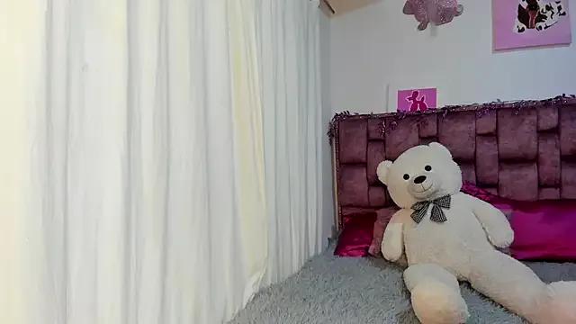 Try girls webcam shows. Sweet cute Free Performers.