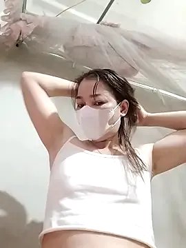 Freechat ladzy_sexy on StripChat