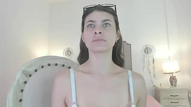 LanaFerrer from StripChat is Freechat