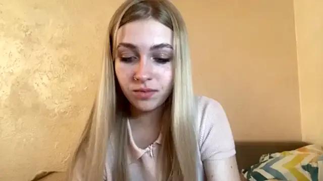 Try girls webcam shows. Sweet cute Free Performers.