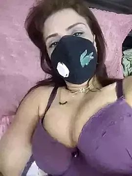 Laraa69 from StripChat is Group