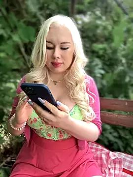 Try girls webcam shows. Sweet cute Free Performers.