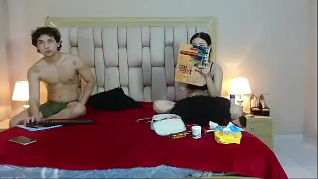 Larandmarkoss from StripChat is Freechat