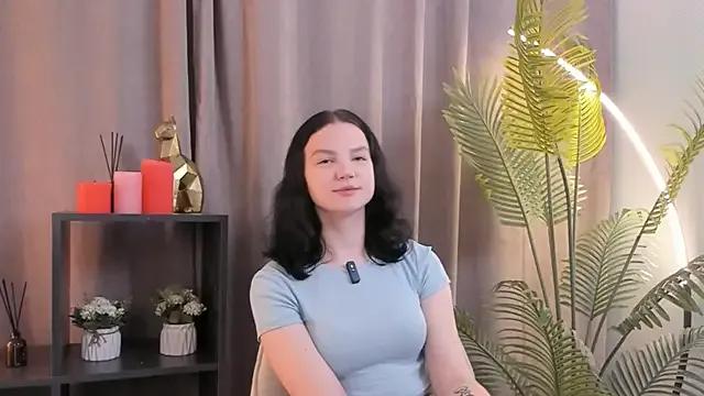 LatinaHuguenin from StripChat is Freechat