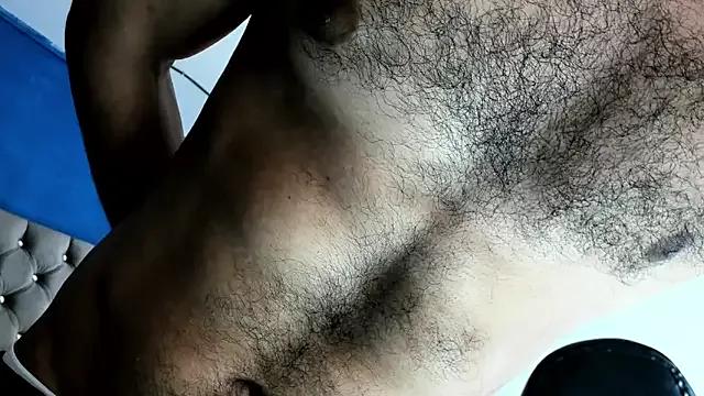 latinhotmuscle from StripChat is Freechat