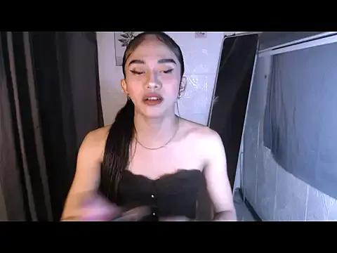 LauraSoHot from StripChat is Freechat