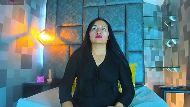 LauraYoselin_ from StripChat is Freechat