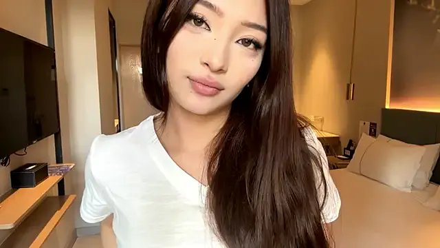 LaurelLeier from StripChat is Freechat