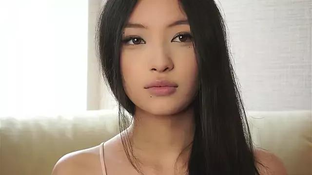 LaurelLeier from StripChat is Freechat