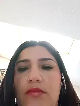 Laurys_sweethot from StripChat is Freechat