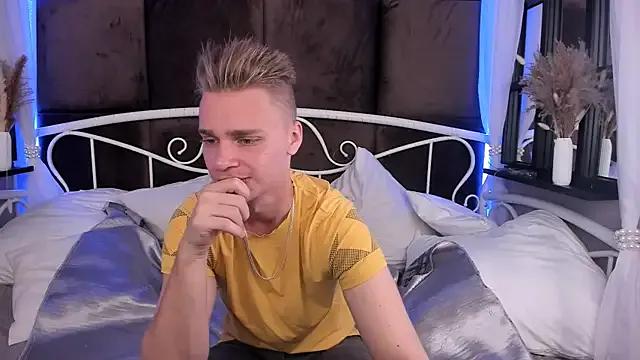 LawrenceMiles from StripChat is Freechat