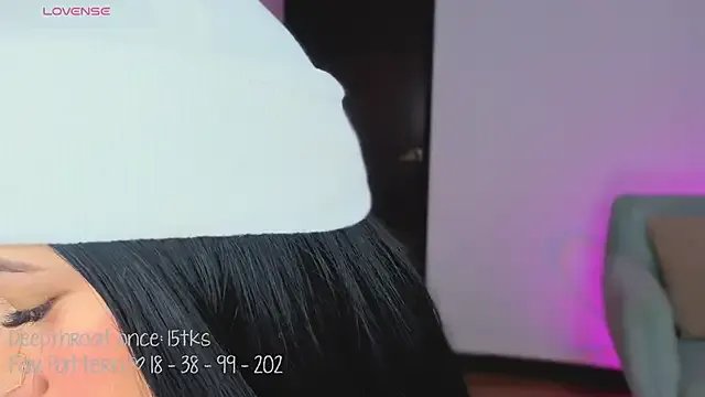 Freechat Leaa_Cox on StripChat