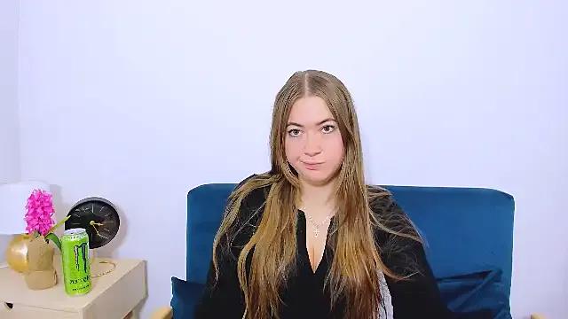 LeaNaughty from StripChat is Freechat