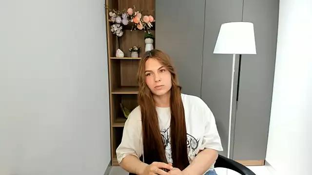 LeilaDwinell from StripChat is Freechat