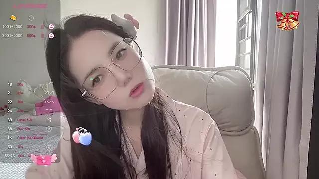 LeLe-666 from StripChat