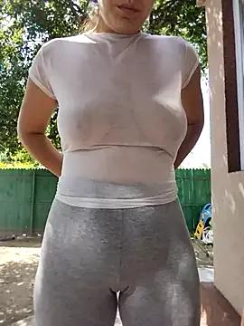 LenaBloomy from StripChat is Freechat