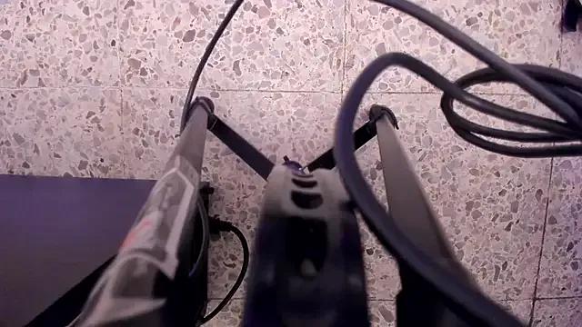 Leoo_Miller from StripChat is Freechat