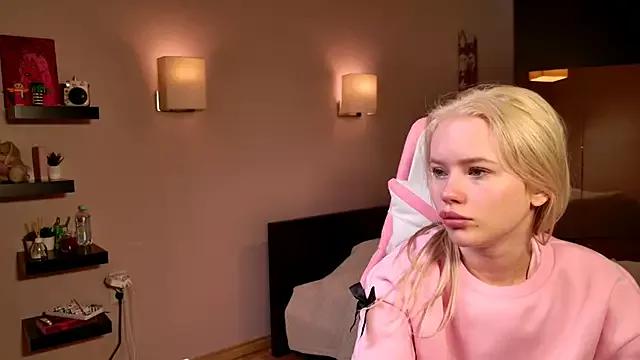 LexieLoree from StripChat is Freechat