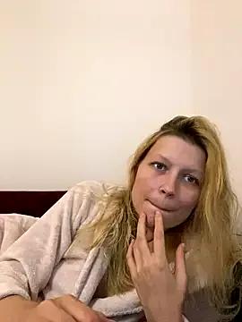 LexiSlimVIbe from StripChat is Freechat