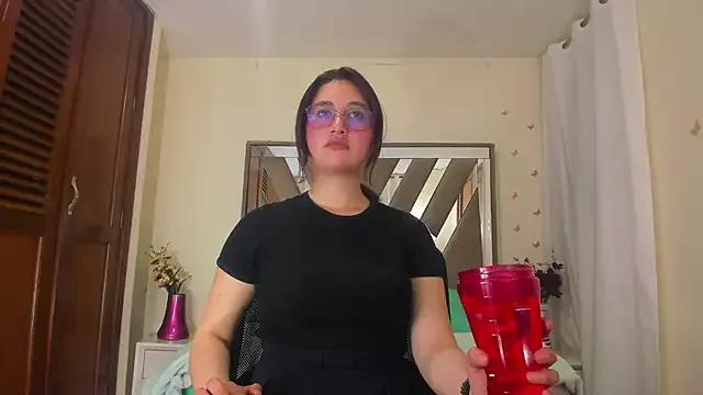 leyla_darly from StripChat