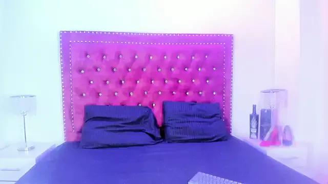 Lia_adamsss from StripChat is Freechat