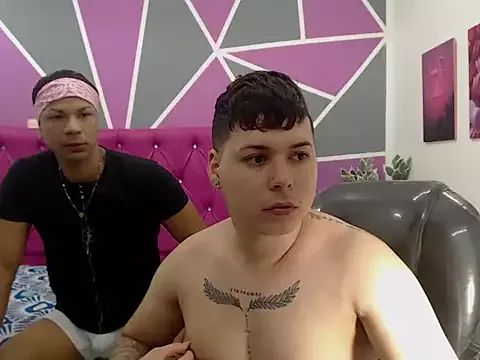 LiamandDylan from StripChat is Freechat