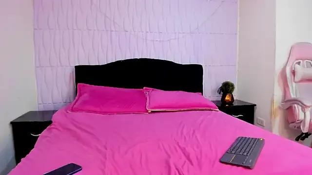 LilaRoussexx from StripChat