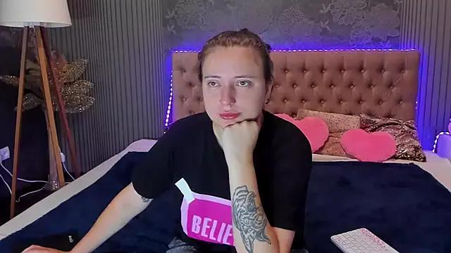 Try girls webcam shows. Sweet cute Free Performers.