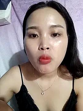 Lili_lovely from StripChat