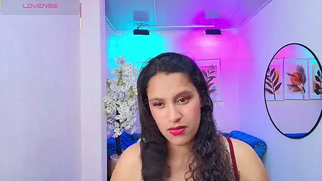 Lili_rousx from StripChat is Freechat