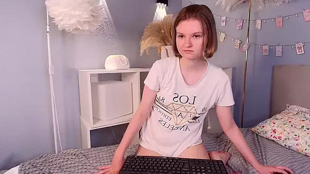 LilianSwall from StripChat