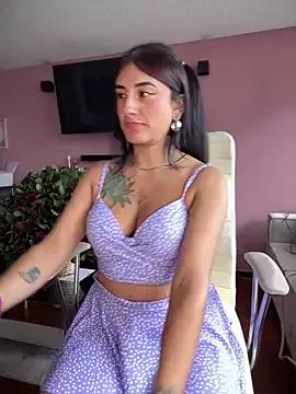 Try girls webcam shows. Sweet cute Free Performers.