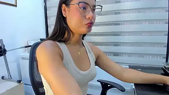 Try girls webcam shows. Sweet cute Free Performers.