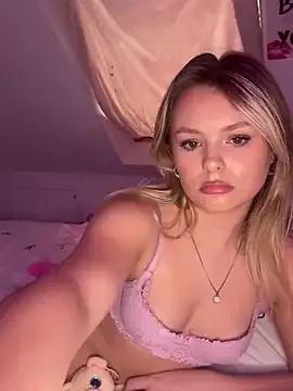 LillieWebb_ from StripChat is Freechat